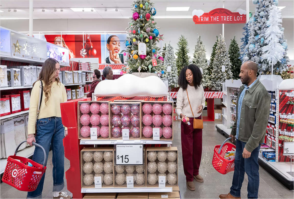 Inside Consumer Holiday Shopping Behavior